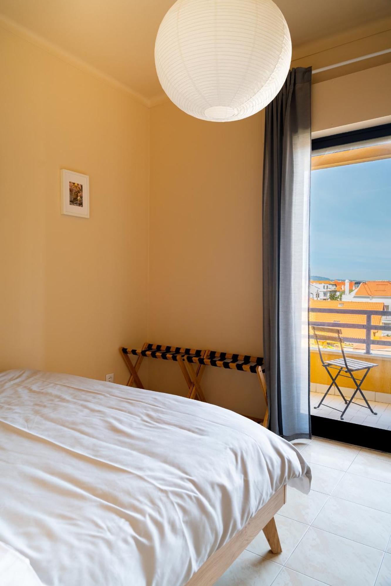 Sea View & Sundown, 150M From The Beach And Surf Spots Costa da Caparica Esterno foto