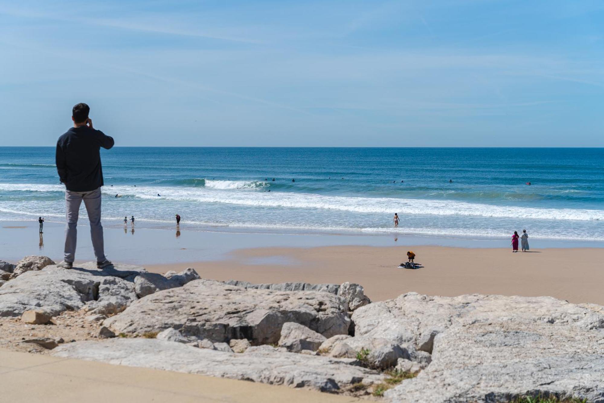 Sea View & Sundown, 150M From The Beach And Surf Spots Costa da Caparica Esterno foto